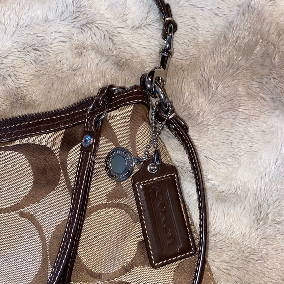 Coach Brown Messenger Bag Purse - Picture 3 of 6